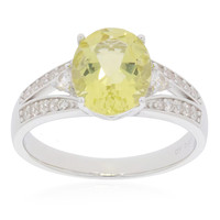 Zilveren ring met een Ouro Verde kwarts