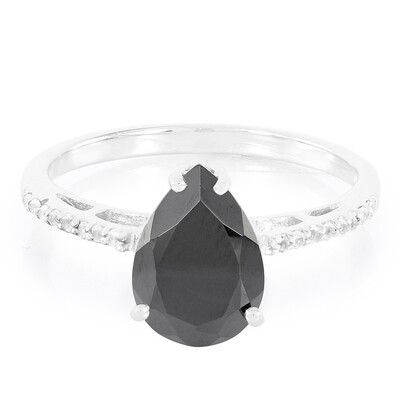 Zilveren ring met een zwarte spinel