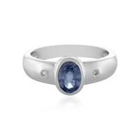 Zilveren ring met een blauwe saffier