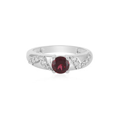 Zilveren ring met een framboos rhodoliet