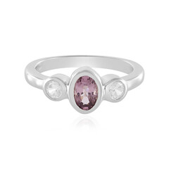 Zilveren ring met een lavendel spinel