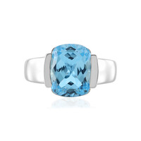 Zilveren ring met een hemel-blauwe topaas