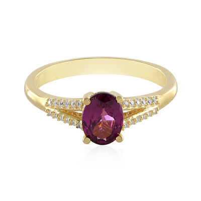 Zilveren ring met een magenta granaat