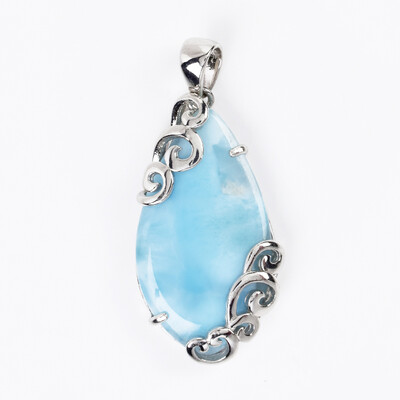 Zilveren hanger met een larimar