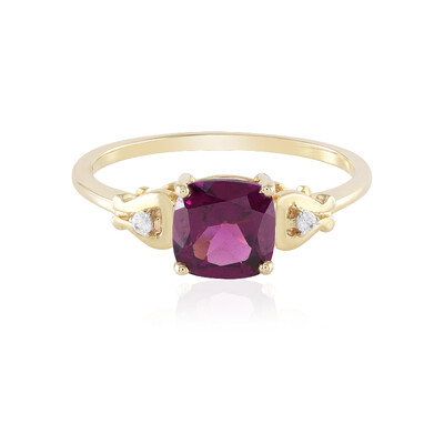 Gouden ring met een magenta granaat