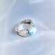 Zilveren ring met een larimar