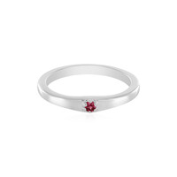 Zilveren ring met een roze spinel