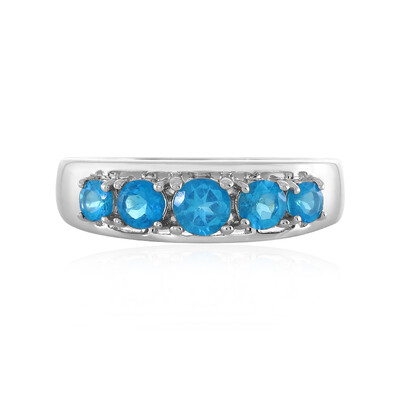 Zilveren ring met een neon blauwe apatiet