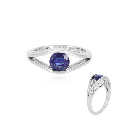 Zilveren ring met een Madagaskar Blauwe Saffier