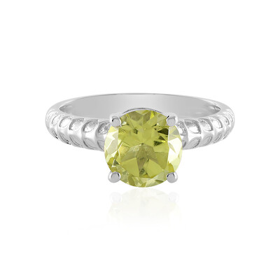 Zilveren ring met een Ouro Verde kwarts