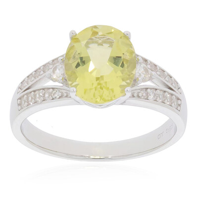 Zilveren ring met een Ouro Verde kwarts