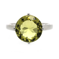 Zilveren ring met een Ouro Verde kwarts