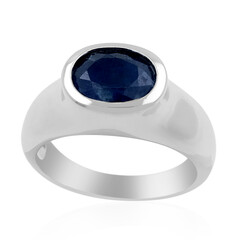 Zilveren ring met een blauwe saffier