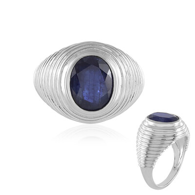 Zilveren ring met een Madagaskar Blauwe Saffier