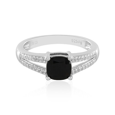 Zilveren ring met een zwarte onyx