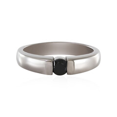 Zilveren ring met een zwarte spinel