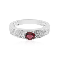 Zilveren ring met een framboos rhodoliet