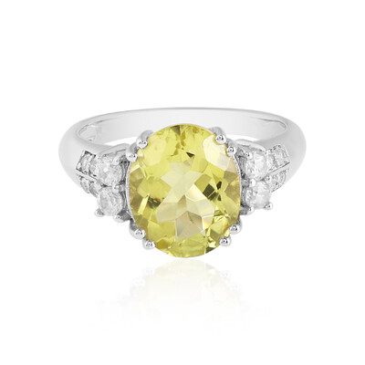 Zilveren ring met een Ouro Verde kwarts