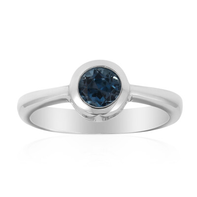 Zilveren ring met een Londen-blauwe topaas